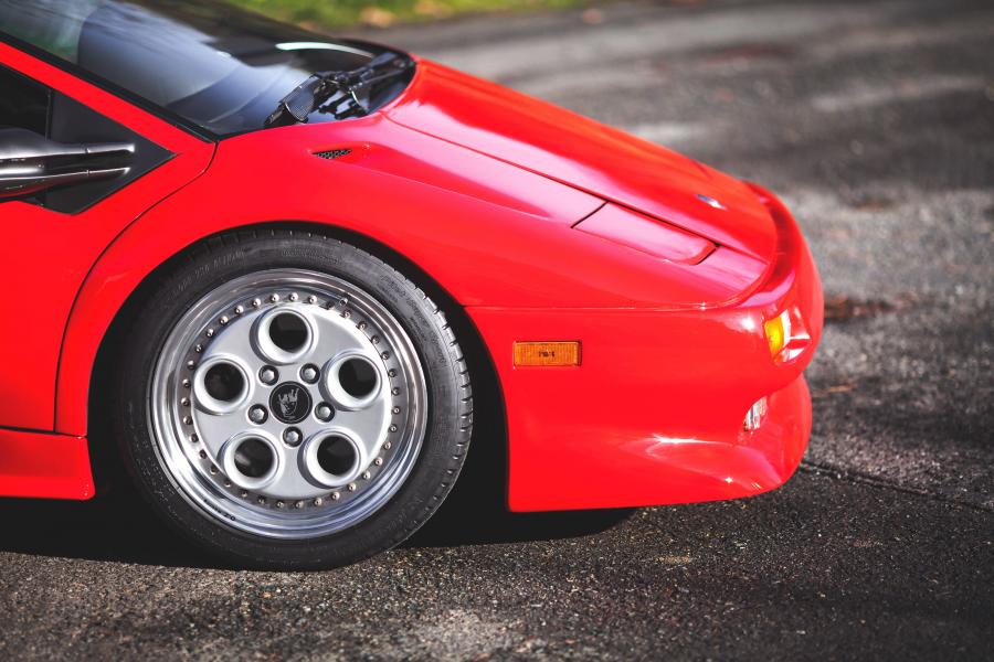Детали экстерьера Lamborghini Diablo 1990 года  (NA) (фото 33 из 39)